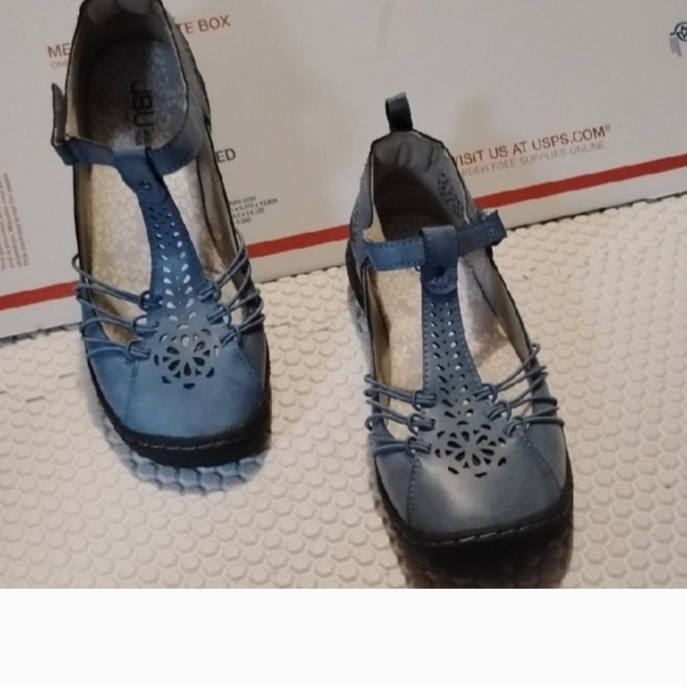 Jambu Blue Women's Flats with Cutout Design